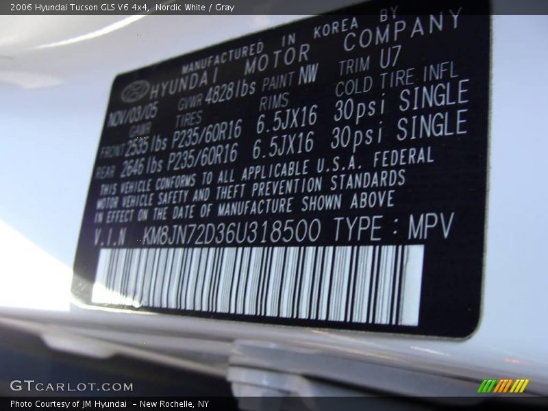 Nordic White / Gray 2006 Hyundai Tucson GLS V6 4x4