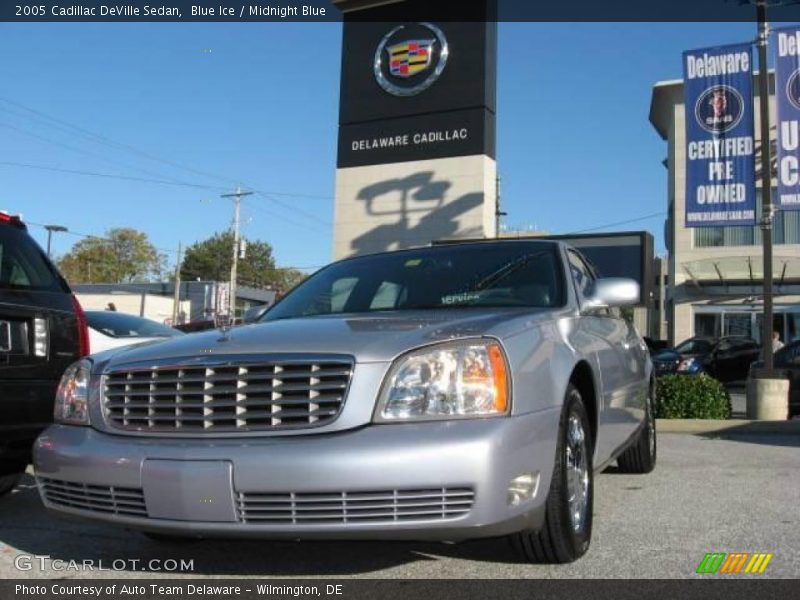 Blue Ice / Midnight Blue 2005 Cadillac DeVille Sedan