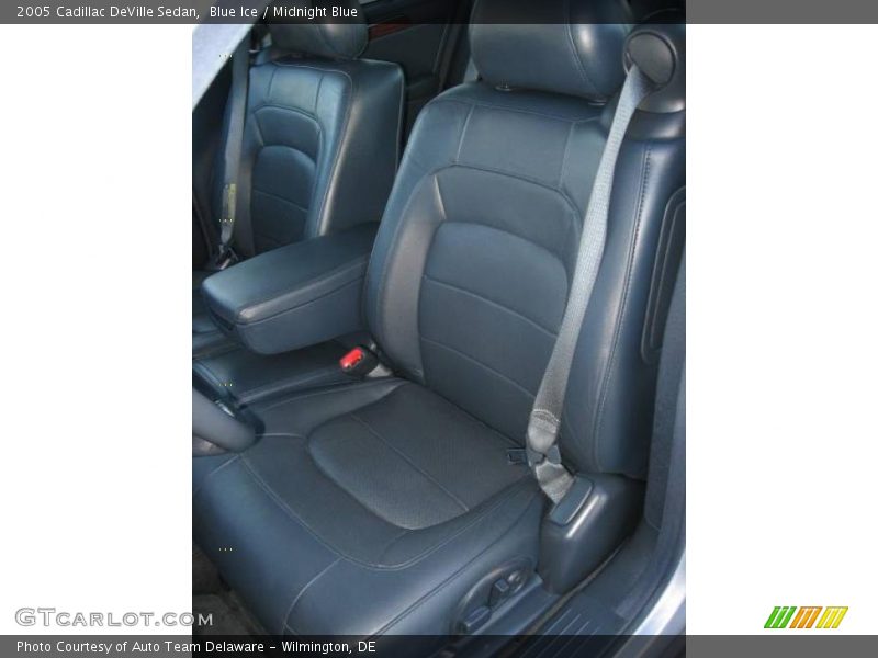Blue Ice / Midnight Blue 2005 Cadillac DeVille Sedan