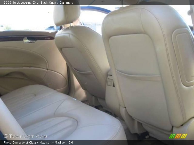 Black Onyx / Cashmere 2006 Buick Lucerne CXL
