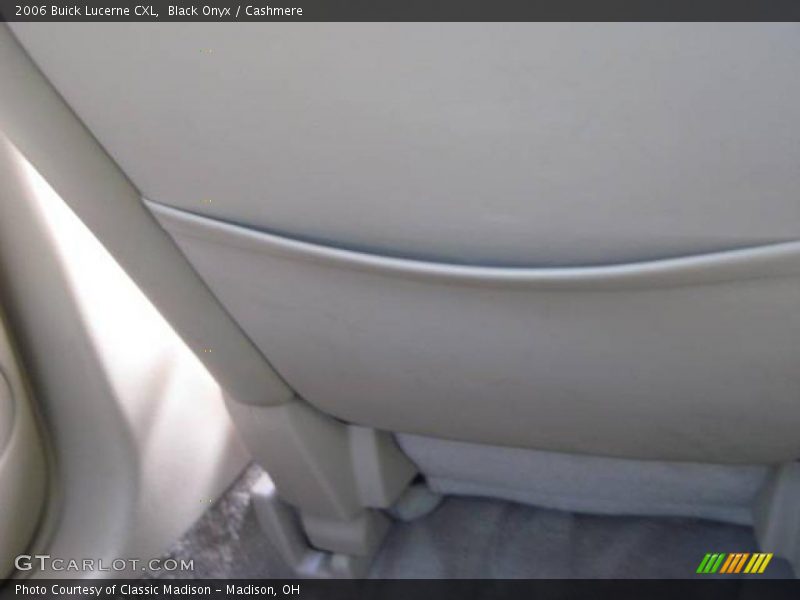 Black Onyx / Cashmere 2006 Buick Lucerne CXL