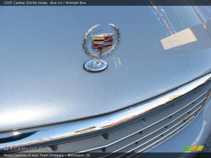 Blue Ice / Midnight Blue 2005 Cadillac DeVille Sedan