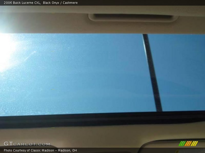 Black Onyx / Cashmere 2006 Buick Lucerne CXL