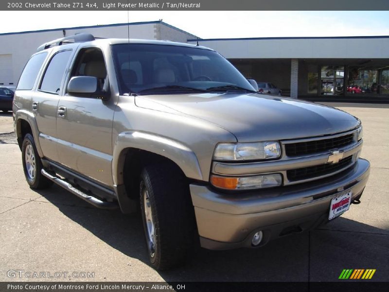 Light Pewter Metallic / Tan/Neutral 2002 Chevrolet Tahoe Z71 4x4