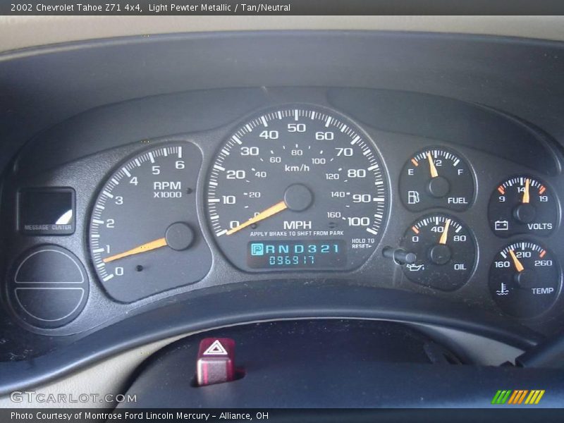 Light Pewter Metallic / Tan/Neutral 2002 Chevrolet Tahoe Z71 4x4
