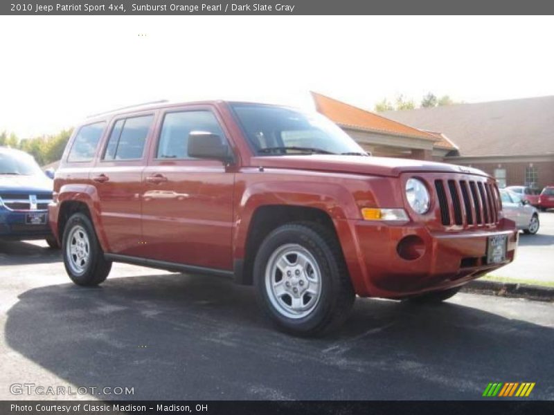 Sunburst Orange Pearl / Dark Slate Gray 2010 Jeep Patriot Sport 4x4