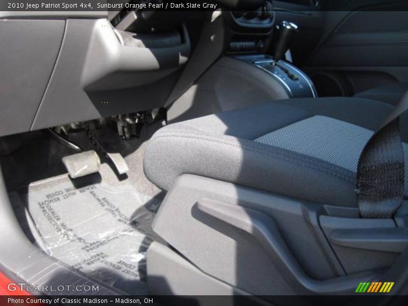 Sunburst Orange Pearl / Dark Slate Gray 2010 Jeep Patriot Sport 4x4