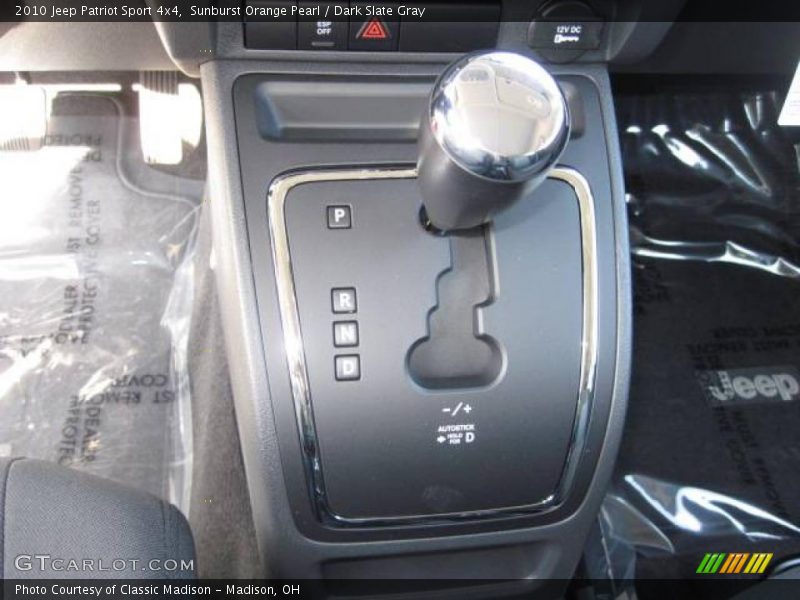 Sunburst Orange Pearl / Dark Slate Gray 2010 Jeep Patriot Sport 4x4
