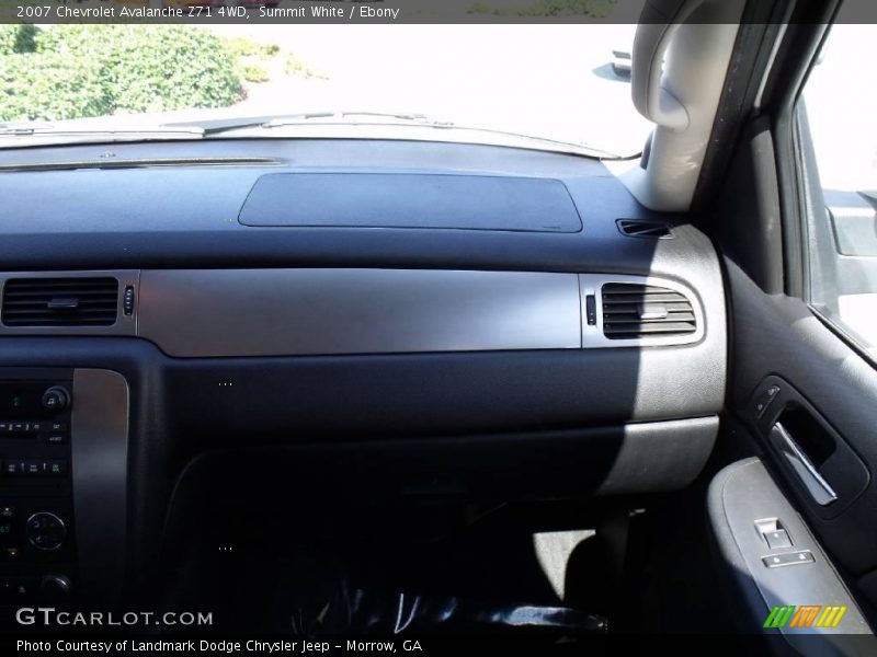Summit White / Ebony 2007 Chevrolet Avalanche Z71 4WD