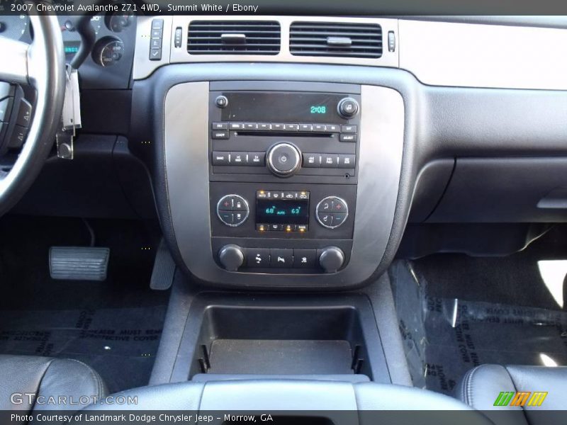 Summit White / Ebony 2007 Chevrolet Avalanche Z71 4WD