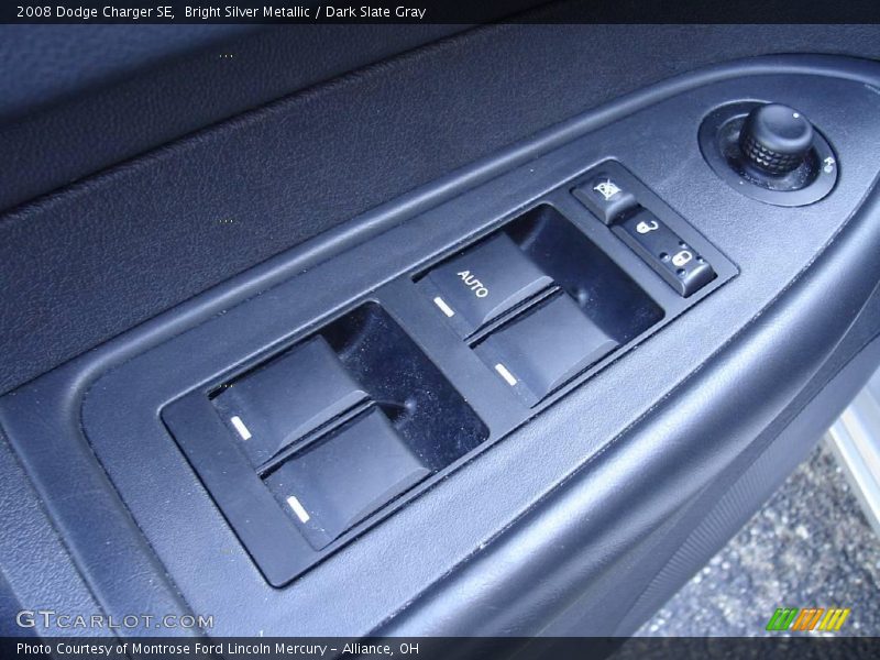Bright Silver Metallic / Dark Slate Gray 2008 Dodge Charger SE