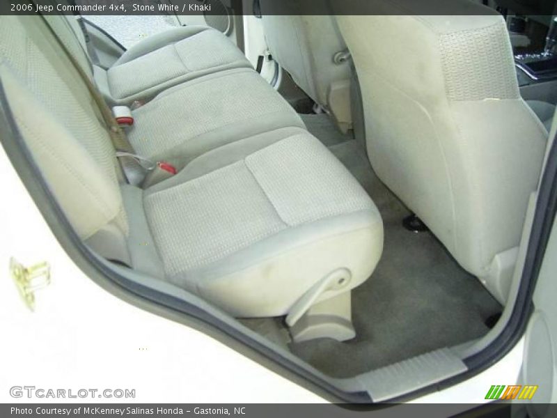 Stone White / Khaki 2006 Jeep Commander 4x4