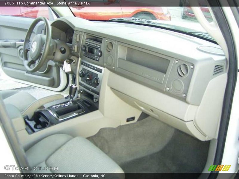 Stone White / Khaki 2006 Jeep Commander 4x4