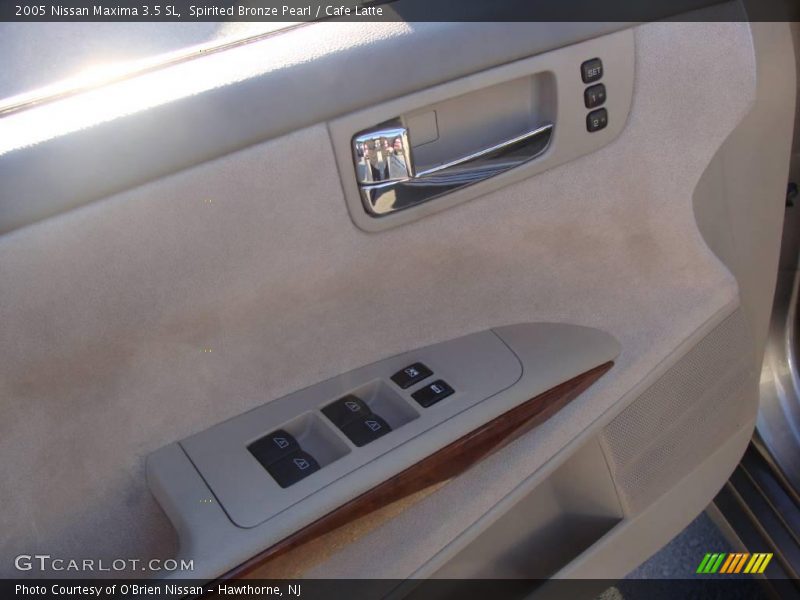 Spirited Bronze Pearl / Cafe Latte 2005 Nissan Maxima 3.5 SL