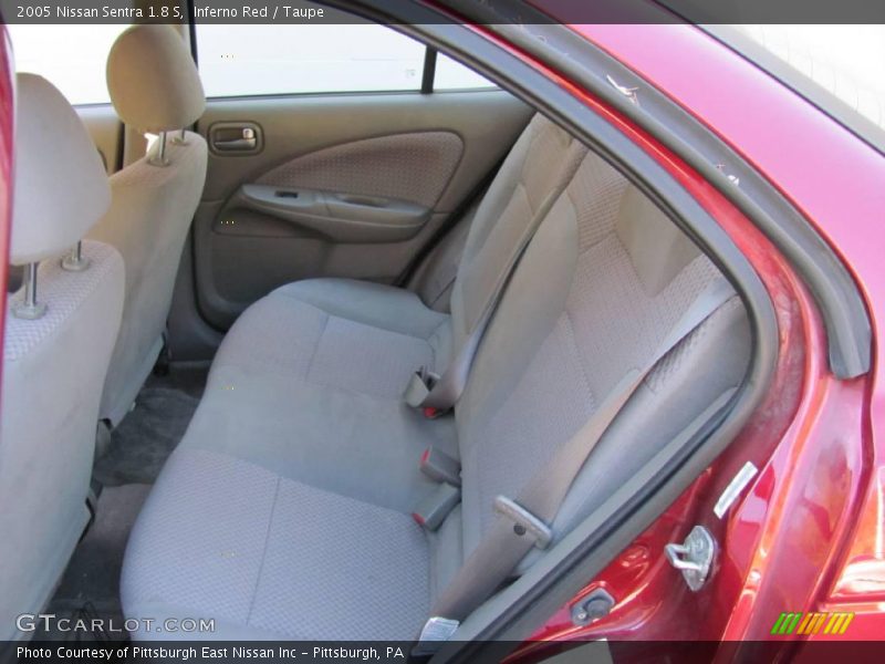 Inferno Red / Taupe 2005 Nissan Sentra 1.8 S