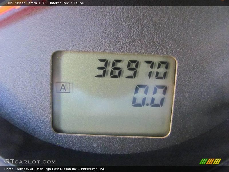 Inferno Red / Taupe 2005 Nissan Sentra 1.8 S