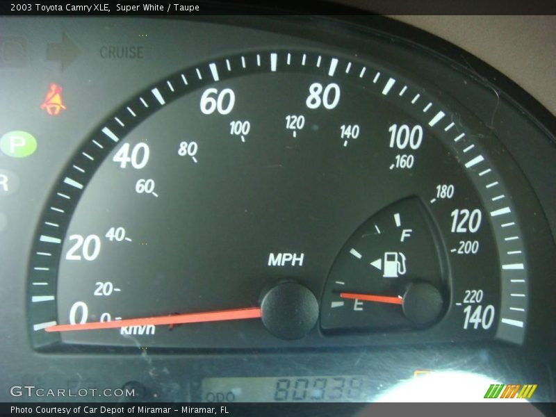 Super White / Taupe 2003 Toyota Camry XLE