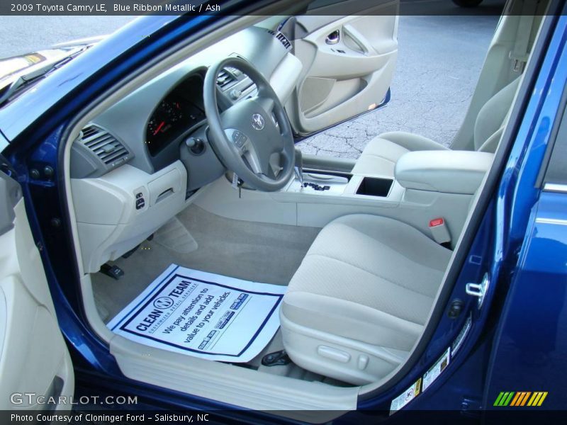 Blue Ribbon Metallic / Ash 2009 Toyota Camry LE