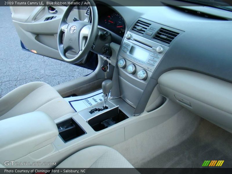 Blue Ribbon Metallic / Ash 2009 Toyota Camry LE