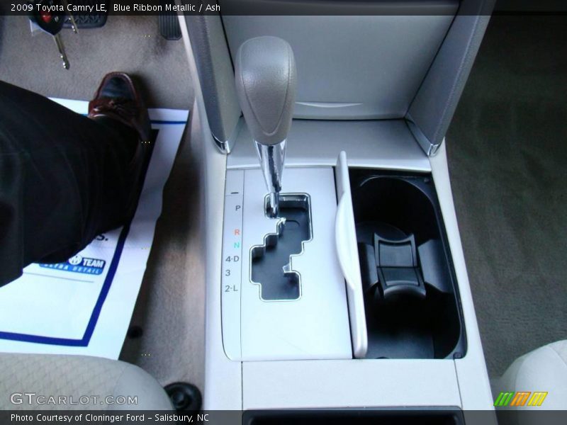 Blue Ribbon Metallic / Ash 2009 Toyota Camry LE