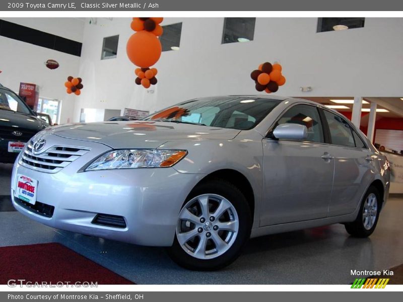 Classic Silver Metallic / Ash 2009 Toyota Camry LE