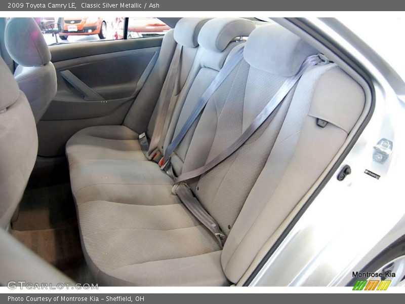 Classic Silver Metallic / Ash 2009 Toyota Camry LE