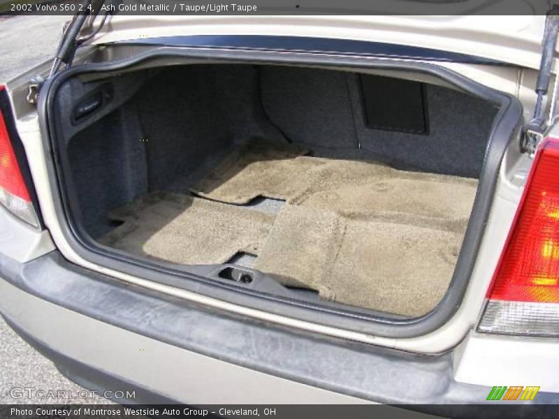 Ash Gold Metallic / Taupe/Light Taupe 2002 Volvo S60 2.4