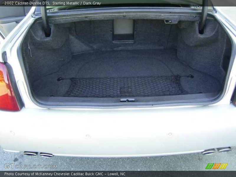 Sterling Metallic / Dark Gray 2002 Cadillac DeVille DTS