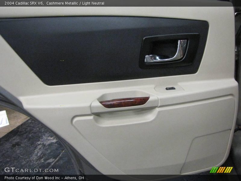 Cashmere Metallic / Light Neutral 2004 Cadillac SRX V6