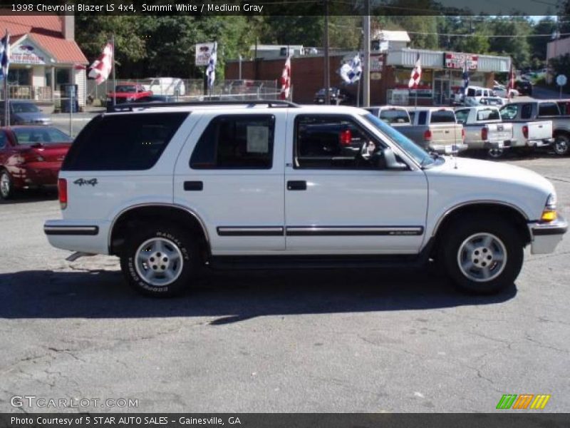Summit White / Medium Gray 1998 Chevrolet Blazer LS 4x4