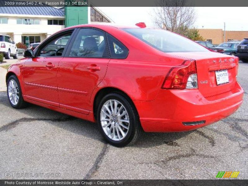 Passion Red / Off Black 2009 Volvo S40 2.4i