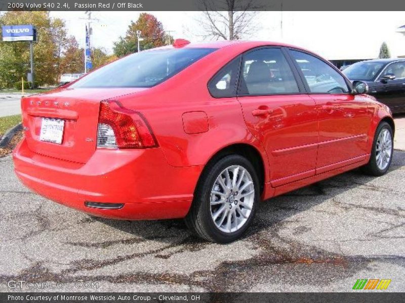 Passion Red / Off Black 2009 Volvo S40 2.4i