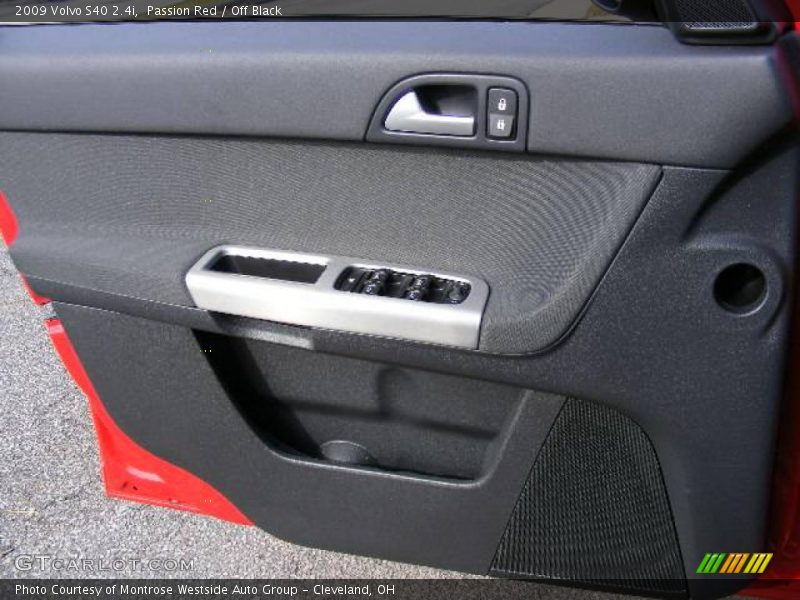 Passion Red / Off Black 2009 Volvo S40 2.4i