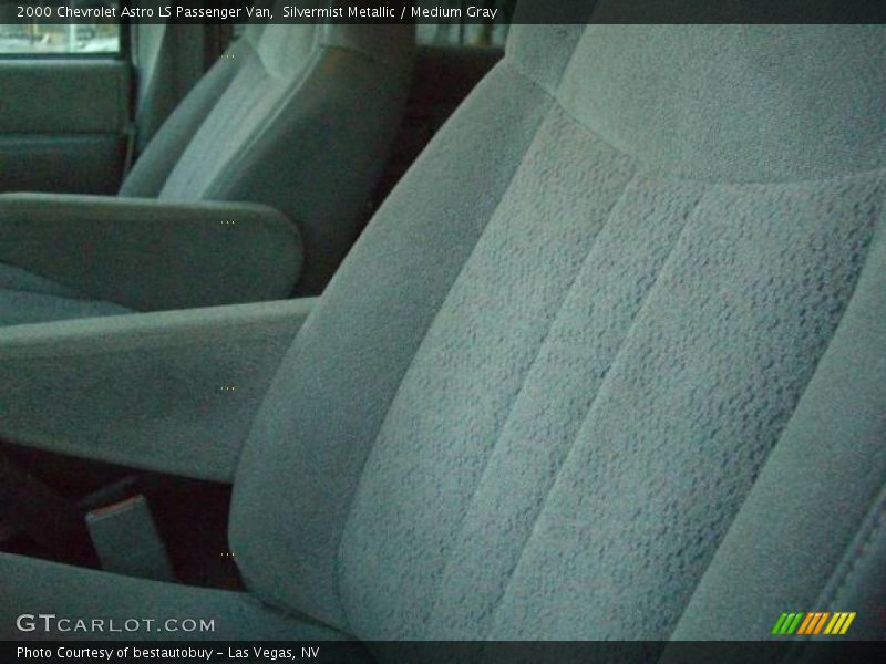 Silvermist Metallic / Medium Gray 2000 Chevrolet Astro LS Passenger Van