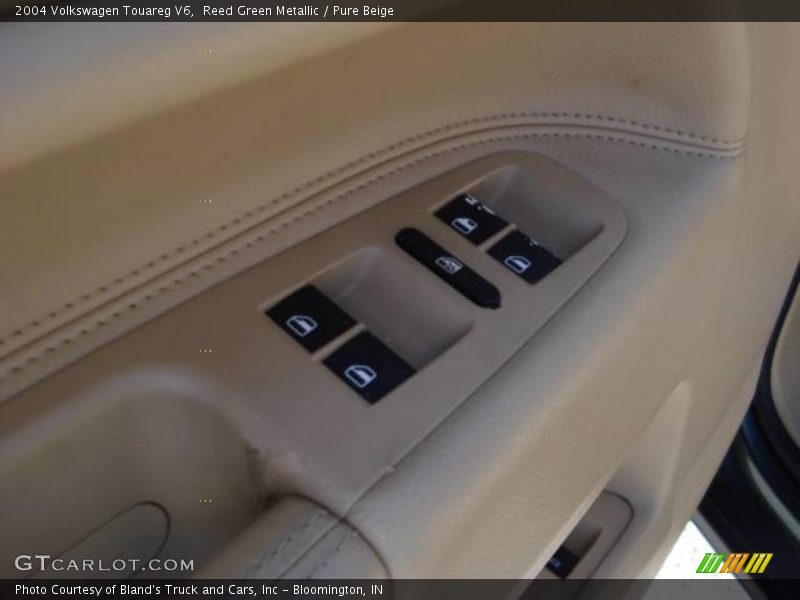 Reed Green Metallic / Pure Beige 2004 Volkswagen Touareg V6