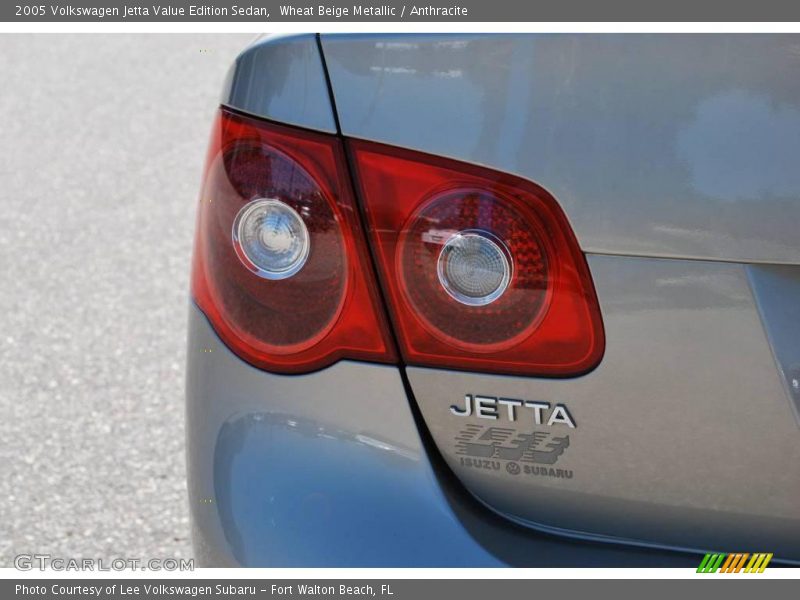 Wheat Beige Metallic / Anthracite 2005 Volkswagen Jetta Value Edition Sedan