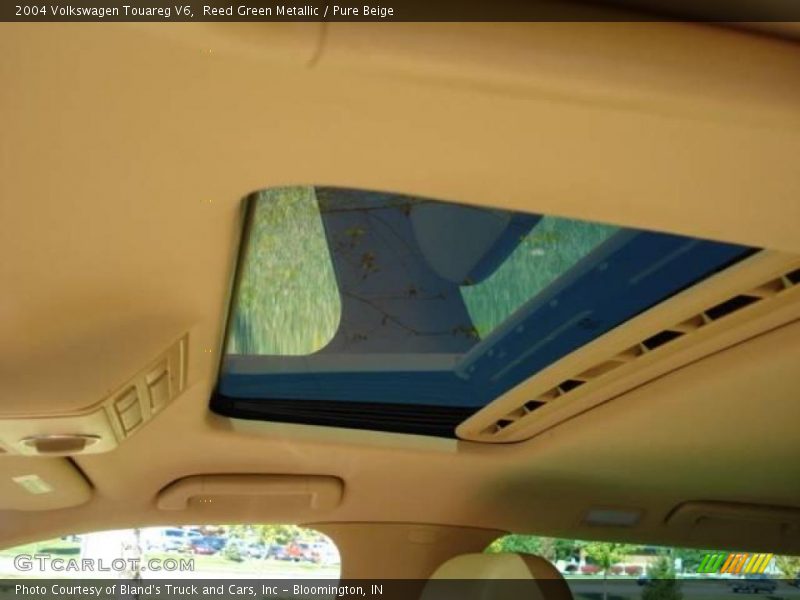 Reed Green Metallic / Pure Beige 2004 Volkswagen Touareg V6