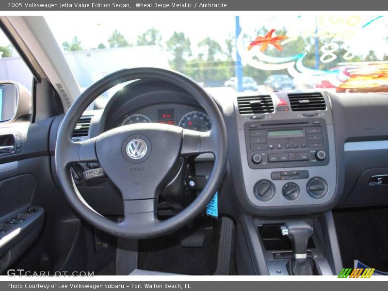 Wheat Beige Metallic / Anthracite 2005 Volkswagen Jetta Value Edition Sedan