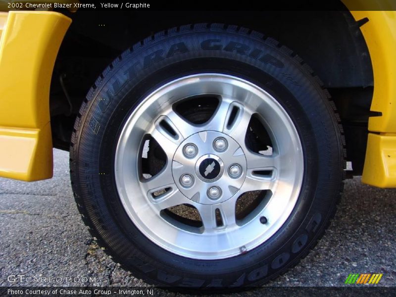 Yellow / Graphite 2002 Chevrolet Blazer Xtreme