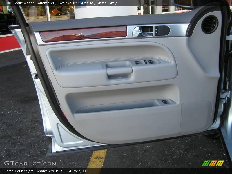 Reflex Silver Metallic / Kristal Grey 2006 Volkswagen Touareg V8
