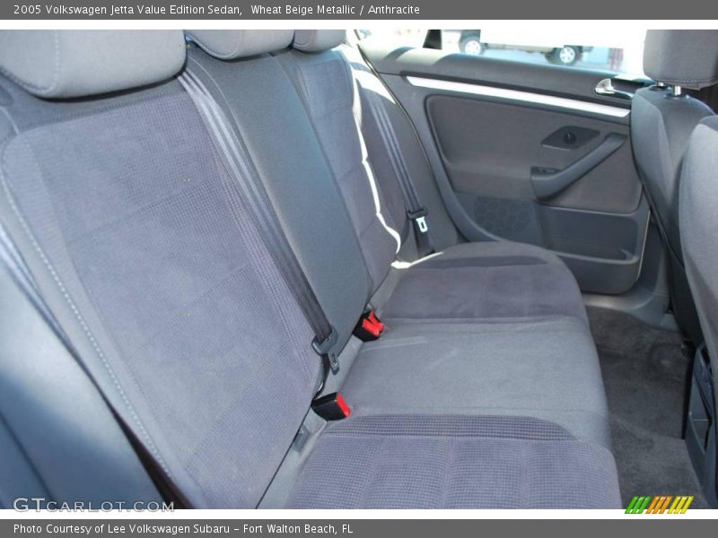 Wheat Beige Metallic / Anthracite 2005 Volkswagen Jetta Value Edition Sedan