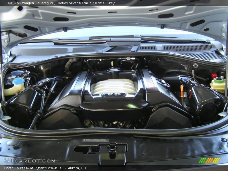 Reflex Silver Metallic / Kristal Grey 2006 Volkswagen Touareg V8