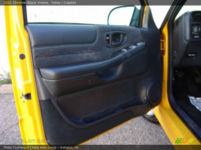 Yellow / Graphite 2002 Chevrolet Blazer Xtreme
