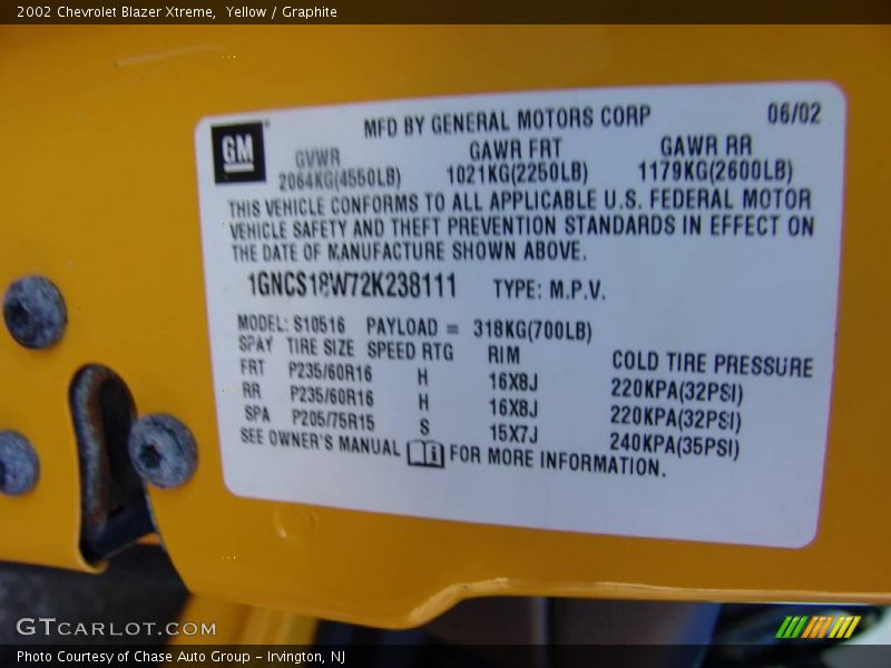 Yellow / Graphite 2002 Chevrolet Blazer Xtreme