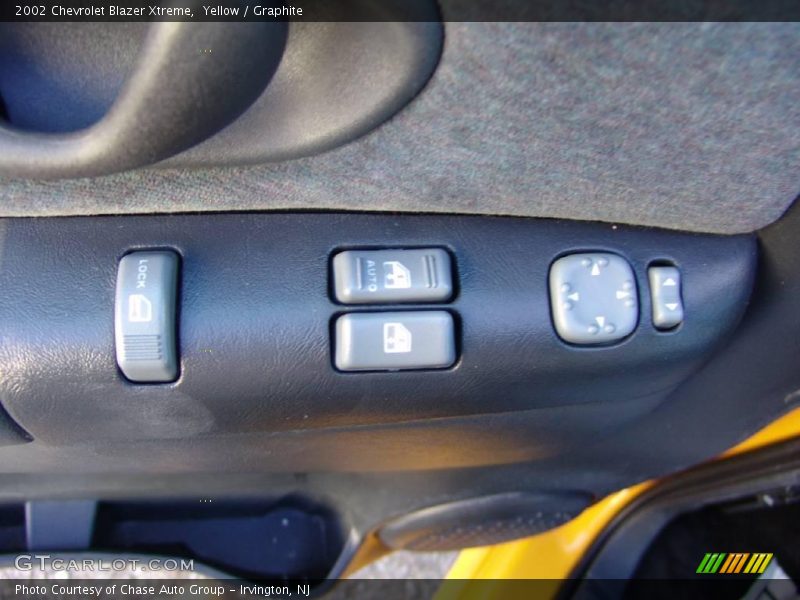 Yellow / Graphite 2002 Chevrolet Blazer Xtreme