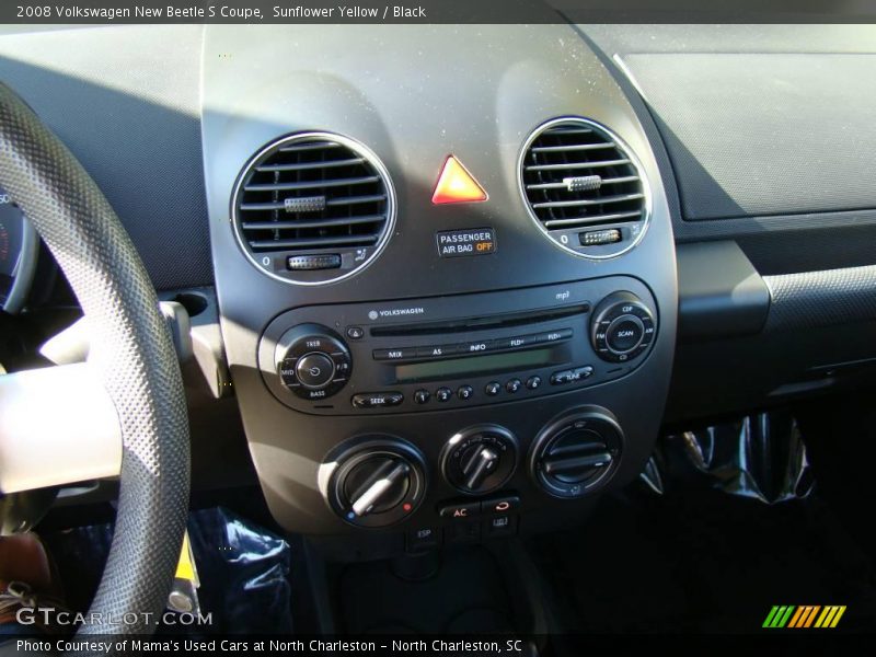 Sunflower Yellow / Black 2008 Volkswagen New Beetle S Coupe