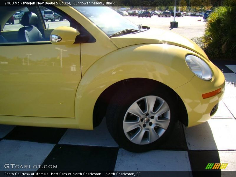 Sunflower Yellow / Black 2008 Volkswagen New Beetle S Coupe