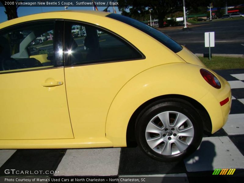 Sunflower Yellow / Black 2008 Volkswagen New Beetle S Coupe