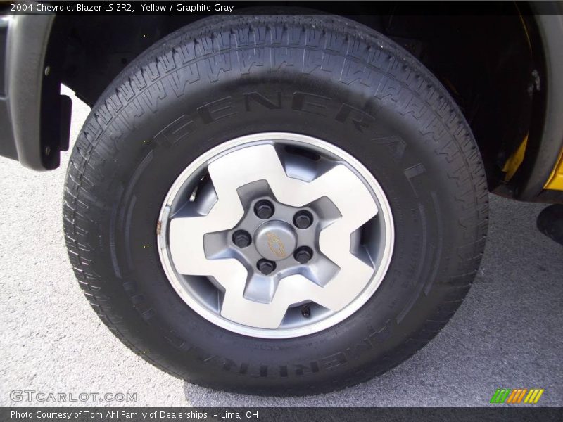 Yellow / Graphite Gray 2004 Chevrolet Blazer LS ZR2