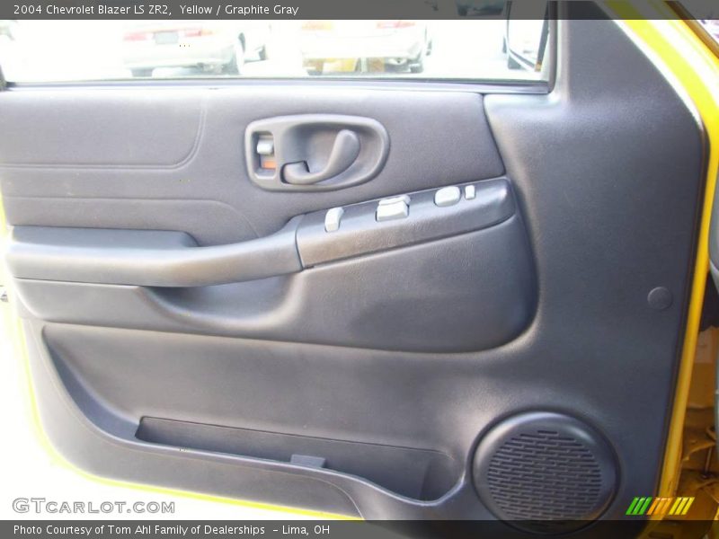 Yellow / Graphite Gray 2004 Chevrolet Blazer LS ZR2